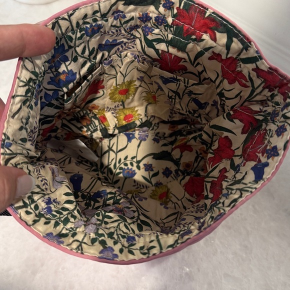 Gucci Pink Satin Pouch - Picture 3 of 9